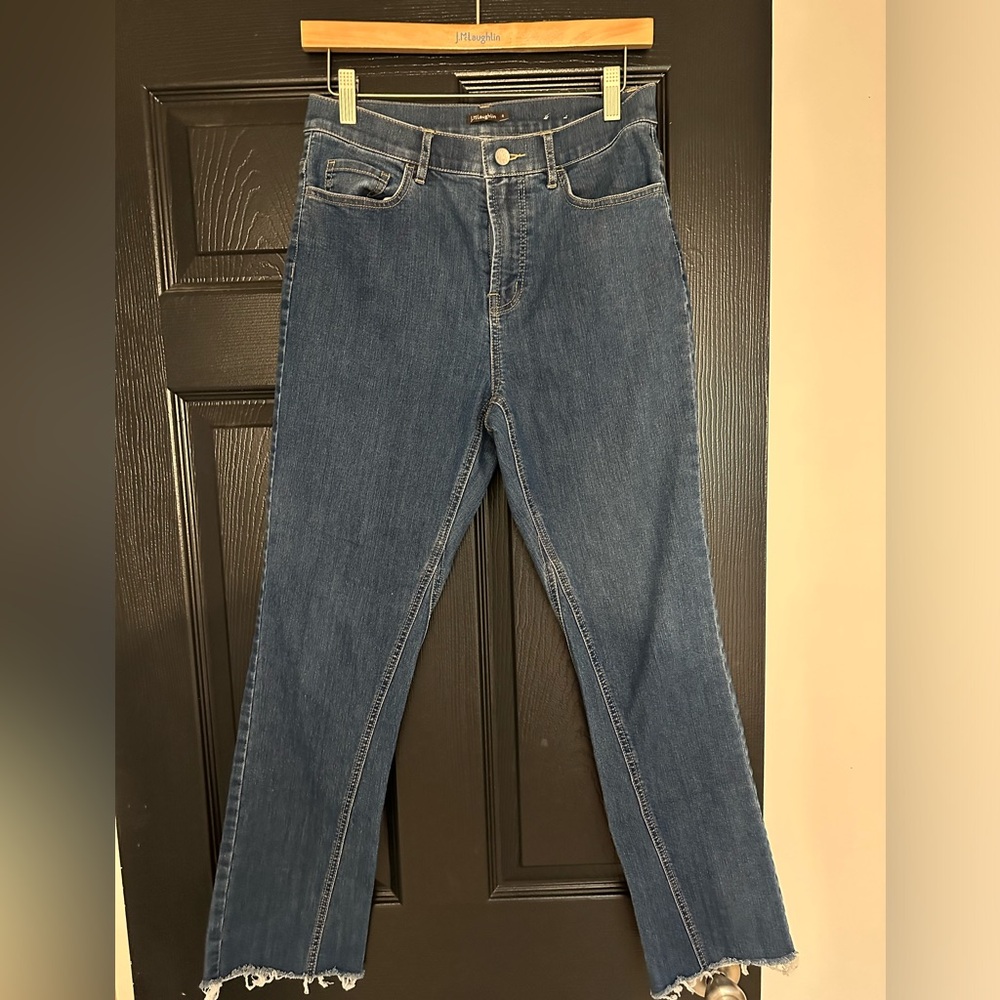J.McLaughlin Women’s cut off bootcut jeans size 4